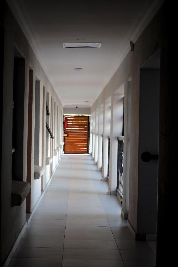El Infinito Lifestyle Hotel Kempton Park Eksteriør billede