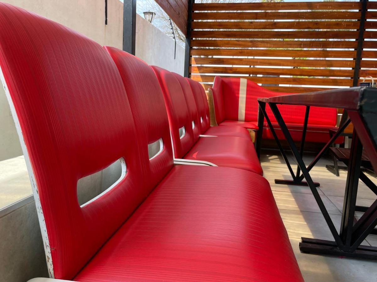 El Infinito Lifestyle Hotel Kempton Park Eksteriør billede