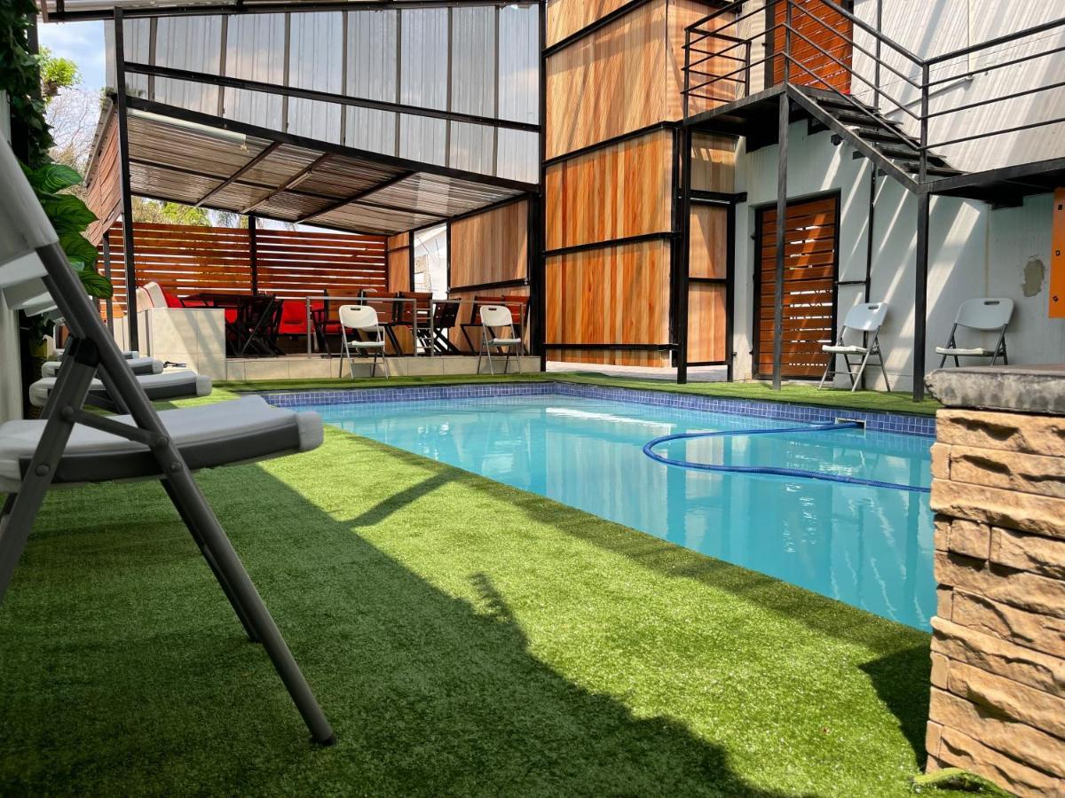 El Infinito Lifestyle Hotel Kempton Park Eksteriør billede